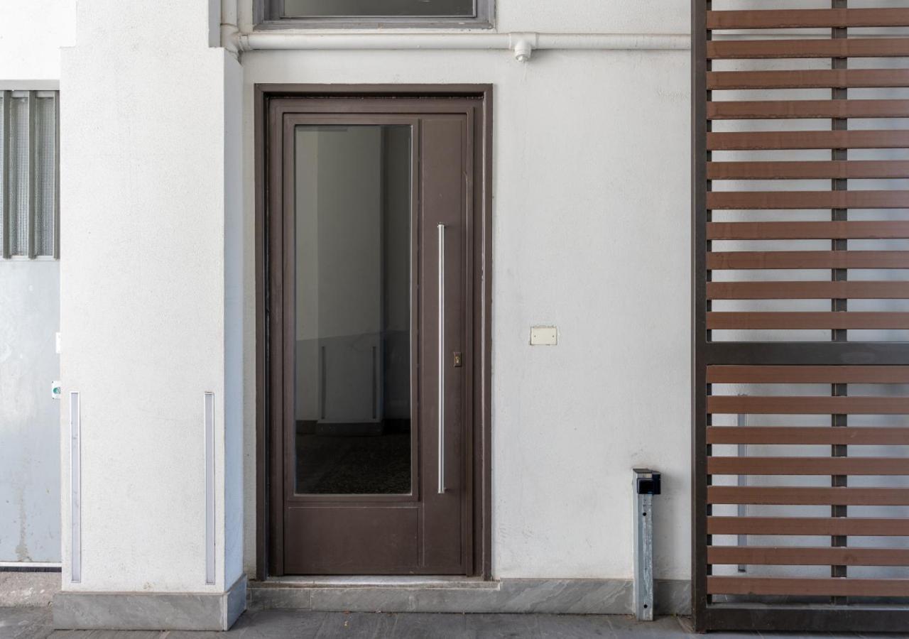 Milanese Elegance - 15 Minutes Duomo Apartamento Exterior foto